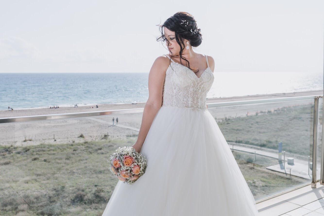 vestidos de novia para boda en la playa | BALART Nuvies